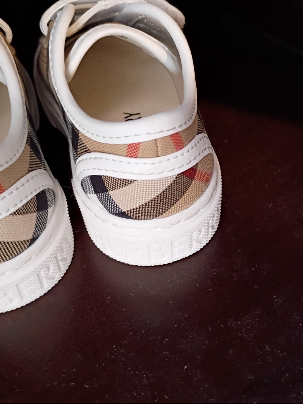 Toddler burberry shoes - Picture 6 of 8